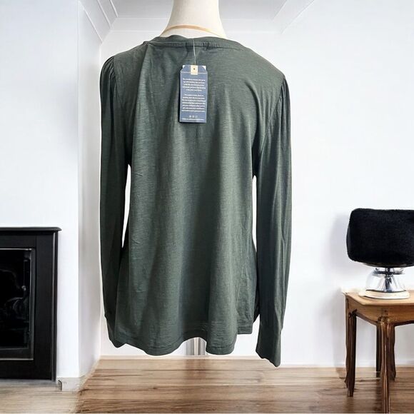 New with Tags Democracy Long Sleeve Crew Neck with Gold Tone Snap Buttons - Picture 4 of 12